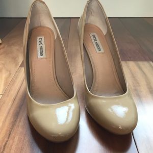 Steve Madden Round Toe Heel