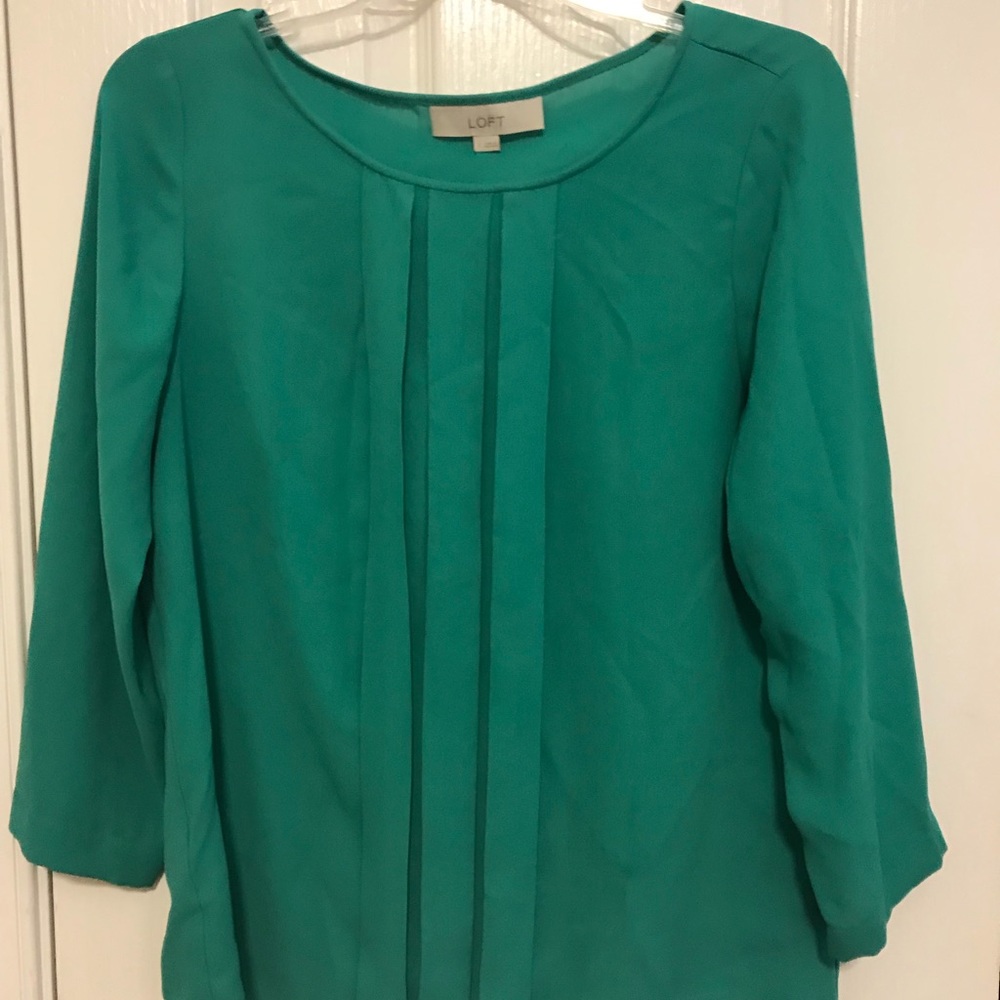 Green Loft Long Sleeved Top