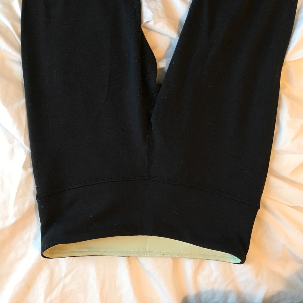 Reversible lululemon leggings