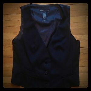 New York & Company black vest