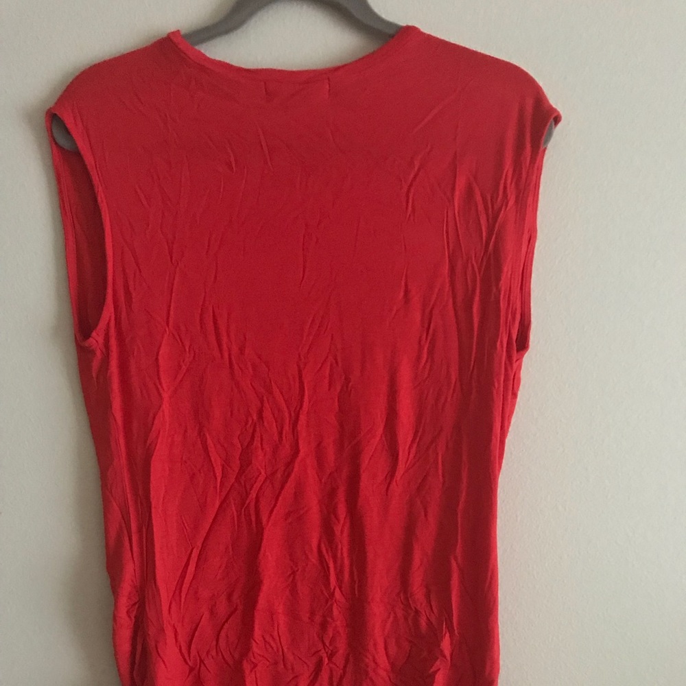 Red Top - Picture 2 of 4