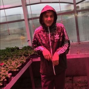 Meet your Posher, Harrison