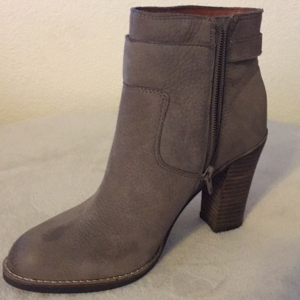 Really nice booties - Picture 2 of 3