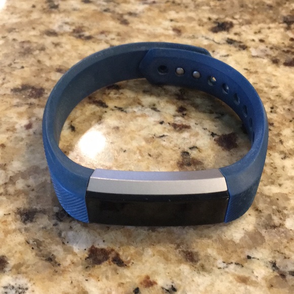 FitBit Alta - Picture 2 of 3
