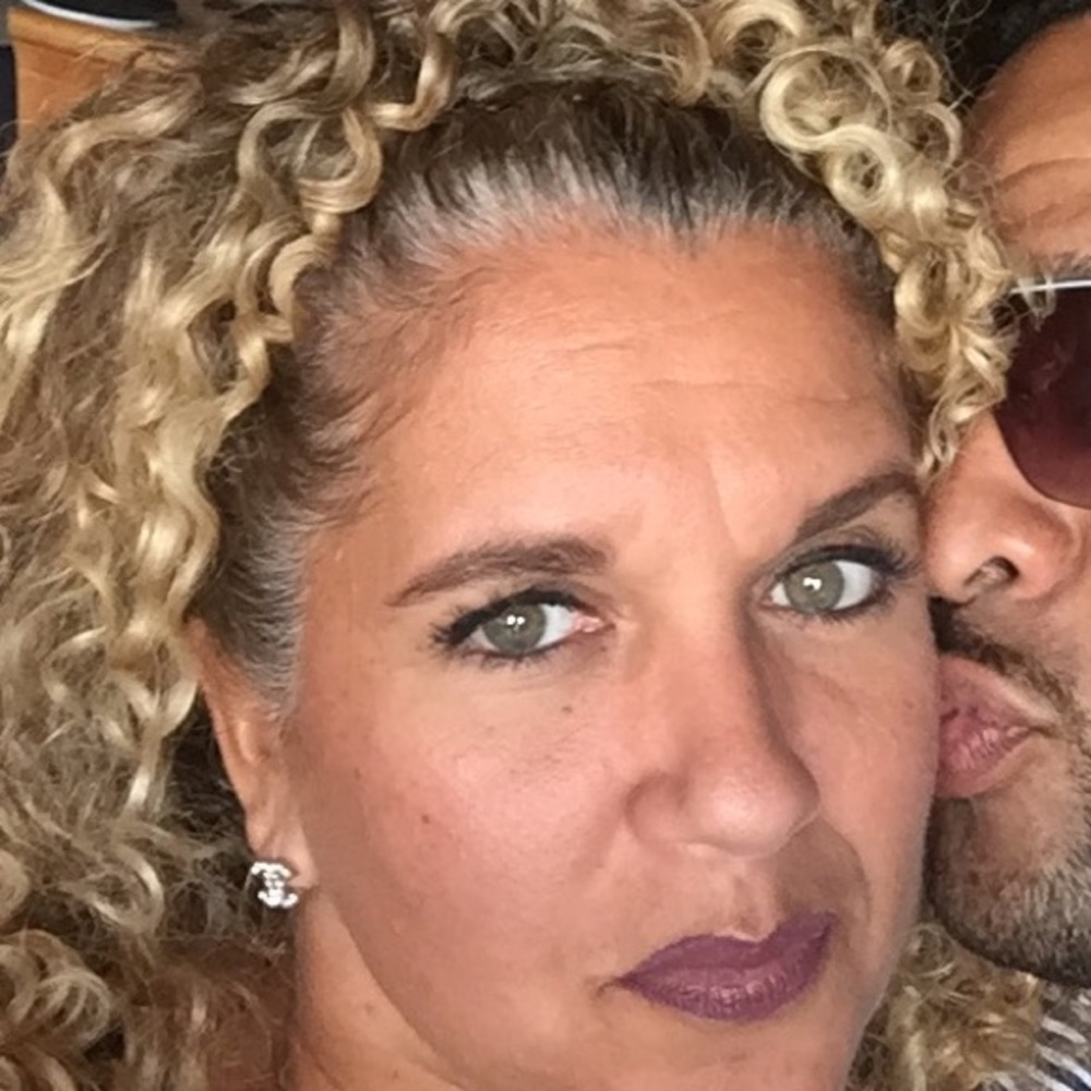 Meet your Posher, Mayra