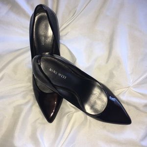 Nine West patent leather pumps