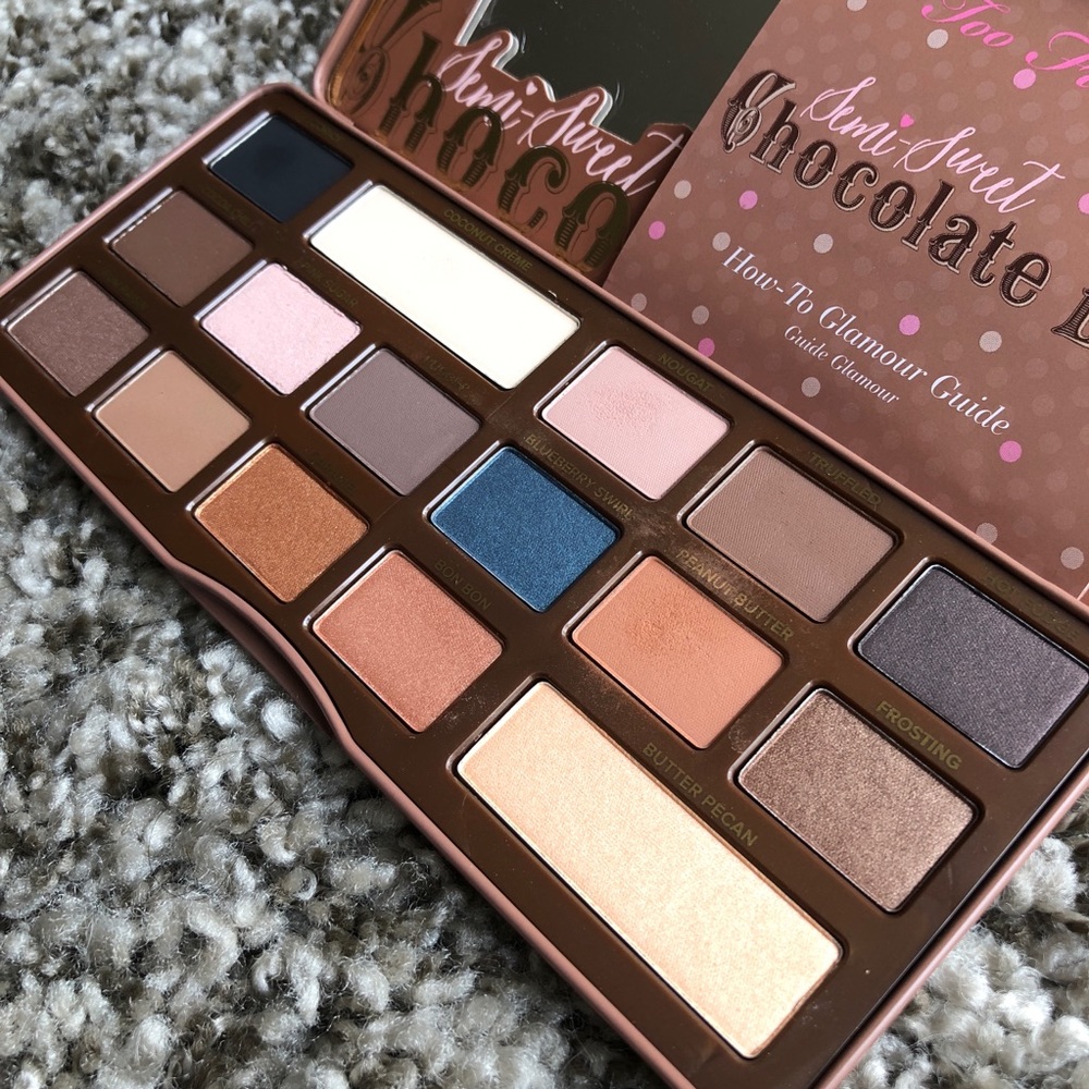 Too Faced Semi-Sweet Chocolate Bar