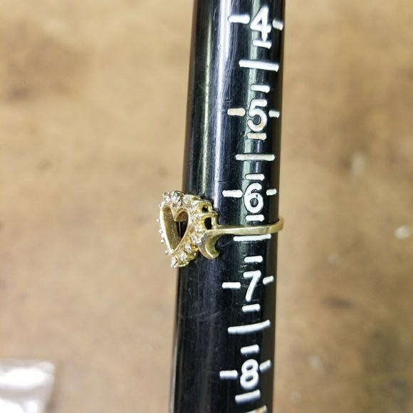 Heart Diamond Ring 10K Gold - Picture 2 of 2