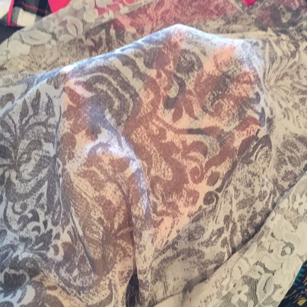 Multi Print Grey Tank - Picture 4 of 6