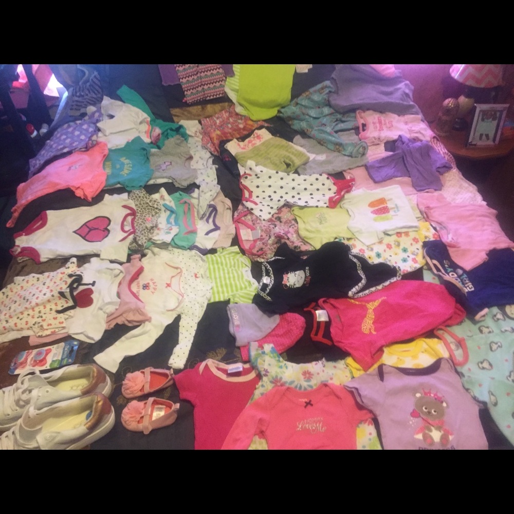 Baby girls clothes 0-12 months onzies,pants , etc - Picture 5 of 8