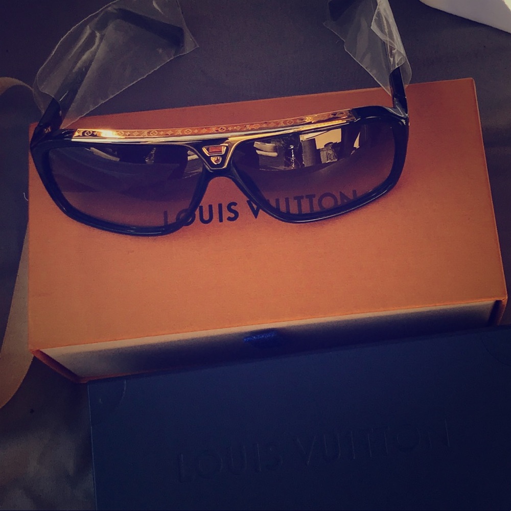Black Frame Louise Vuitton Glasses