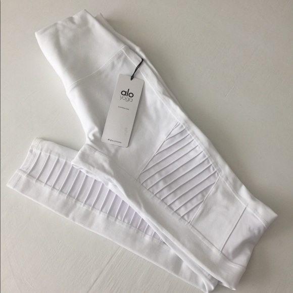 ALO Yoga Other - ALO Yoga white MOTO leggings NWT size Medium