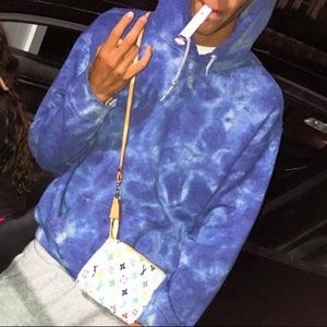 Meet your Posher, Connor