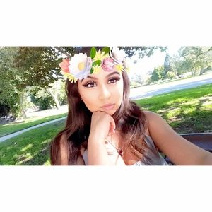 Meet your Posher, Eva