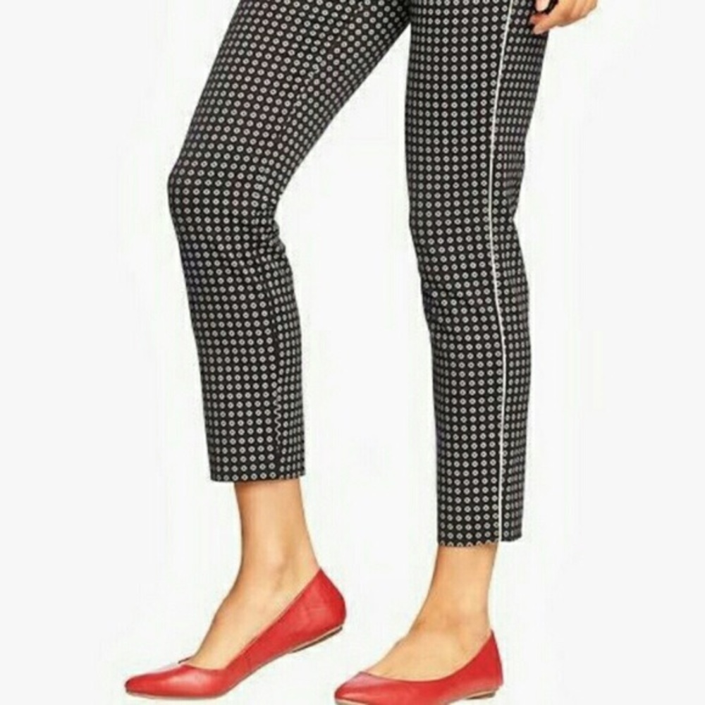 ✨ Diva Old Navy Daisy Pants