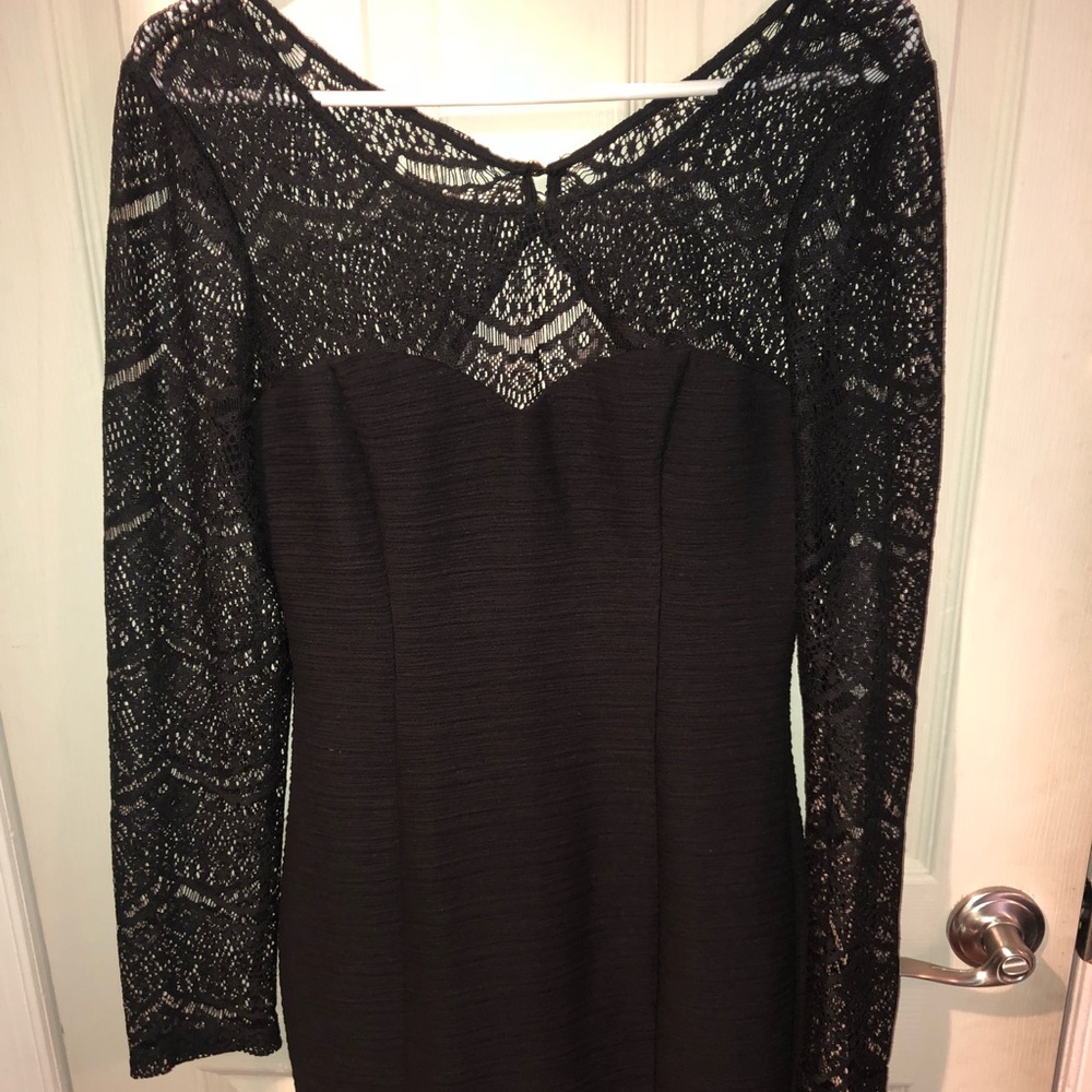 Lace GUESS dress