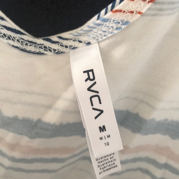 Striped and strappy tank top - Picture 2 of 2