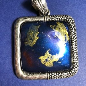 Chico’s pendant