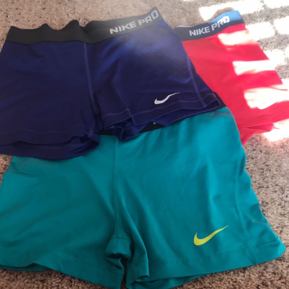 Bundle of nike pro Spandex