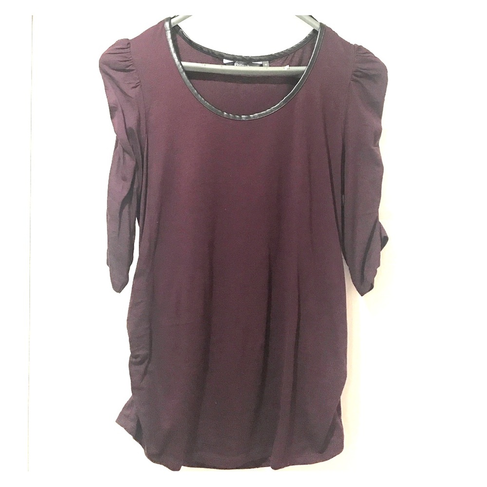 NEVER WORN❗️Cotton top w/ leather-like trim