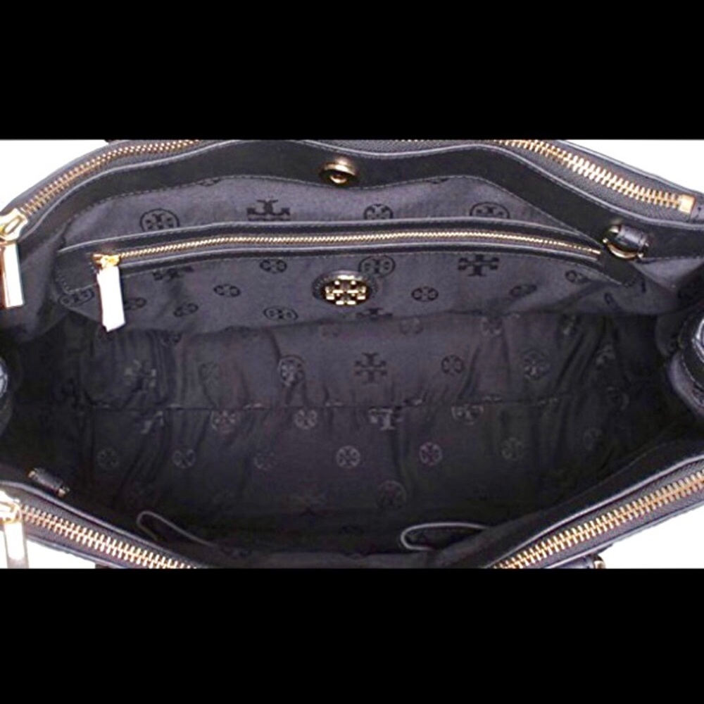 Tory Burch Robinson Double Zip. Diamond Pattern. - Picture 5 of 5
