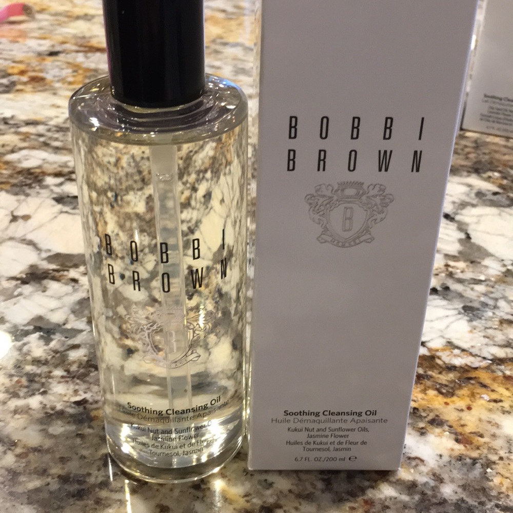 Bobby Brown soothing cleansing oil