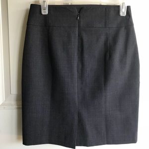 Banana Republic Grey Suit Skirt - Office - Size 0P
