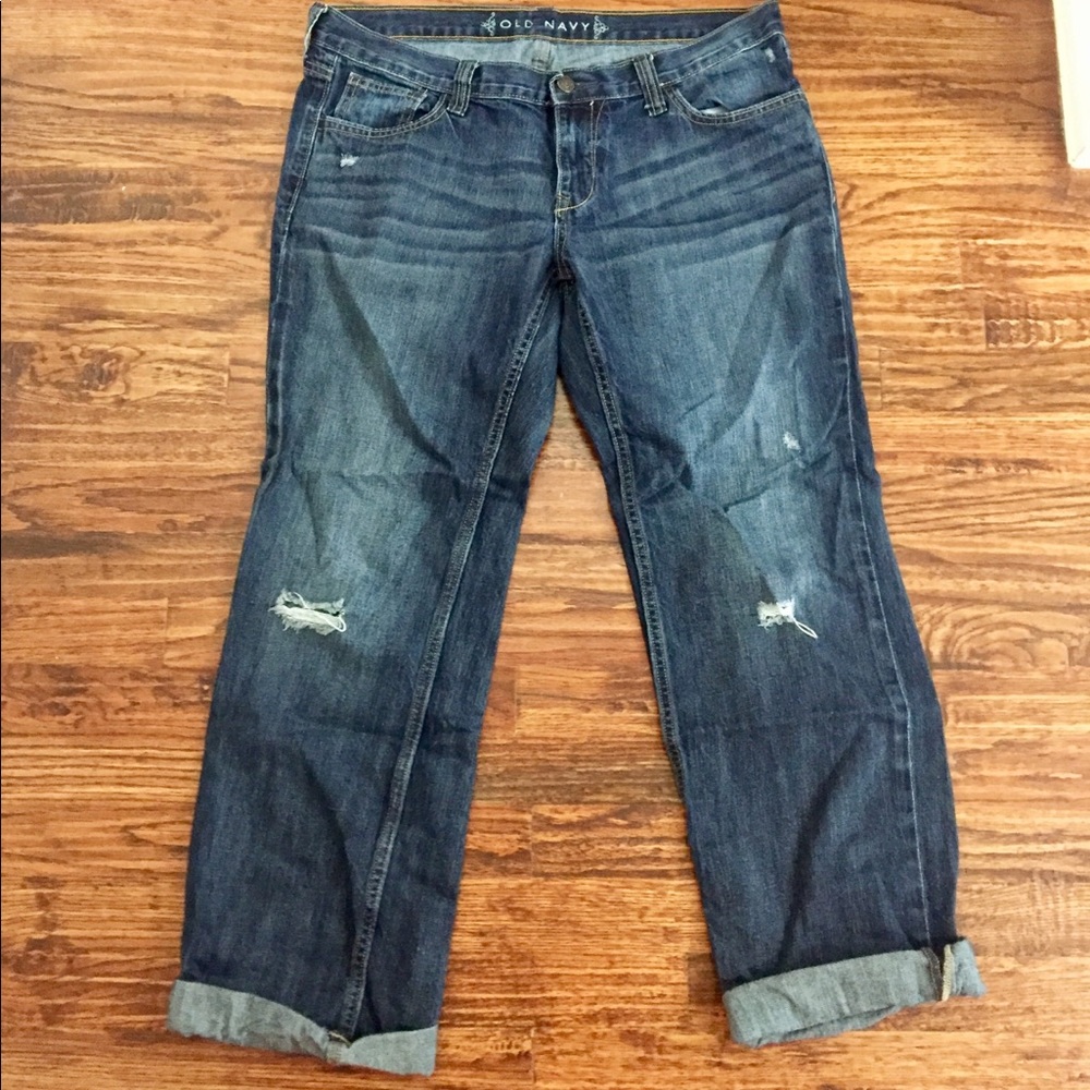 Old navy distressed boyfriend jeans- worn once!