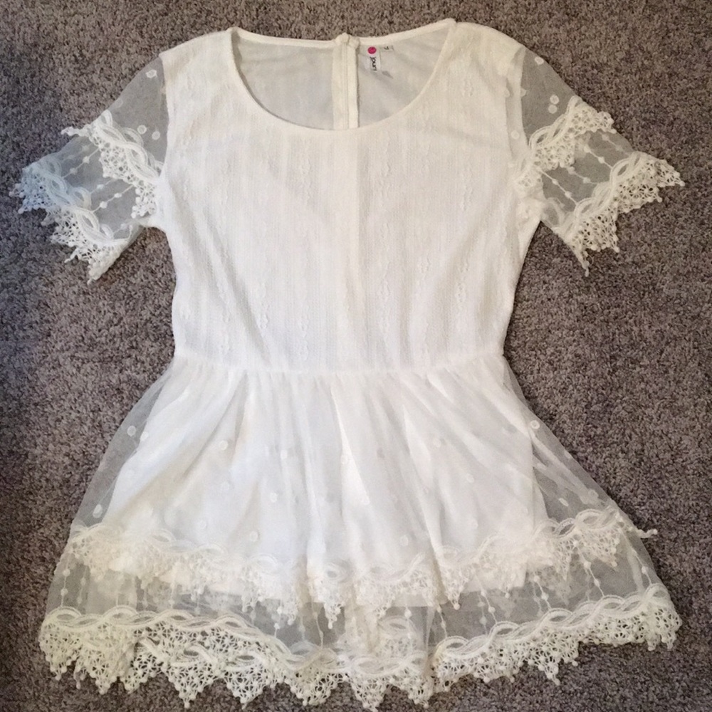 Journey five lace top