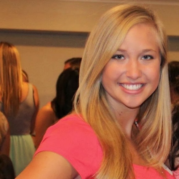 Meet your Posher, Jessica - Picture 1 of 1