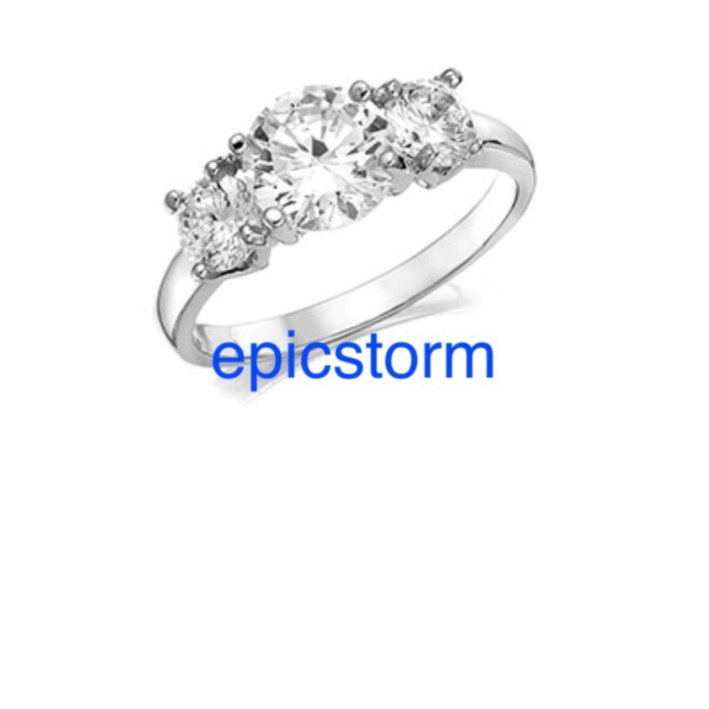 NWT Meghan Markle Three Stone Engagement Ring