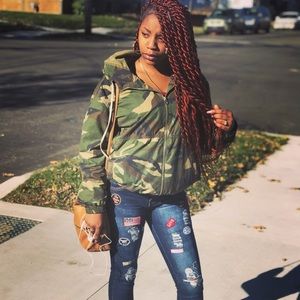 Meet your Posher, Jeraia