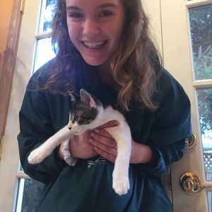 Meet your Posher, Lucy