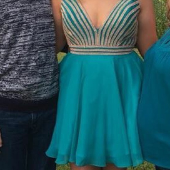 homecoming dress - Picture 2 of 3