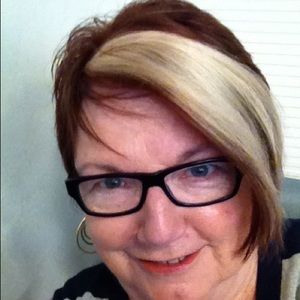 Meet your Posher, Deborah