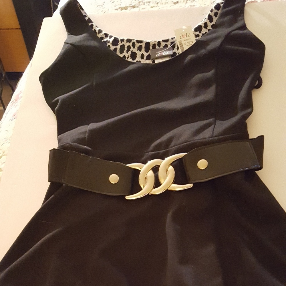 NWT BEAUTIFUL MED BLK DRESS