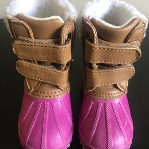 Gap Duck Boots Pretzel/Pink Size 5/6