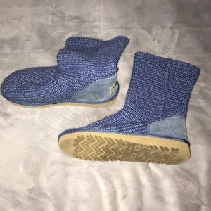 Ugg Boot Size 4 kids/ Women’s 6