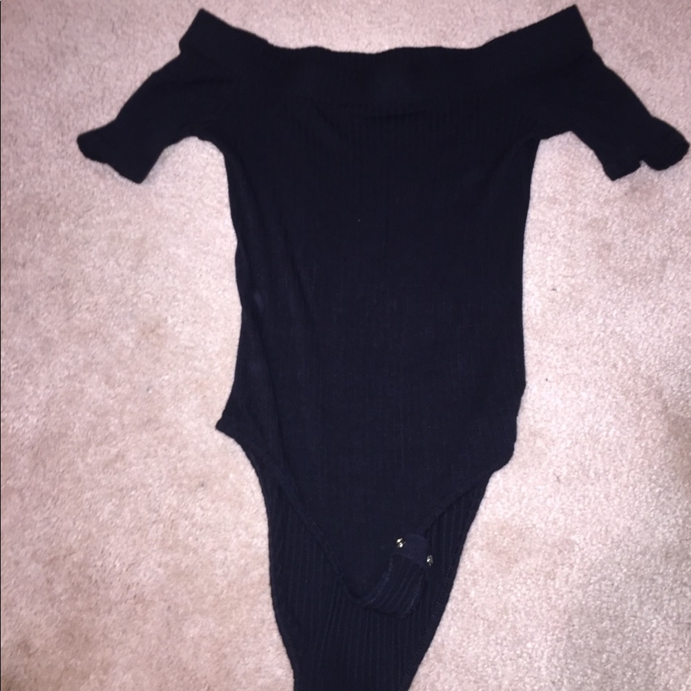 Off shoulder bodysuit