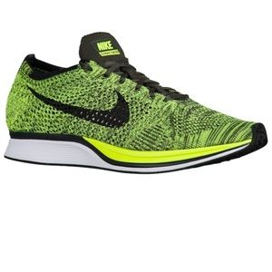 Men’s NIKE Flyknit Racer Sneaker