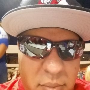 Meet your Posher, Adrian