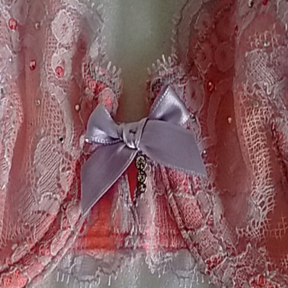 NWT, Victoria's Secret ublined demi bra - Picture 2 of 6