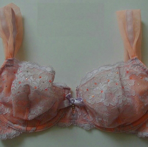 Victoria's Secret Other - NWT, Victoria's Secret ublined demi bra