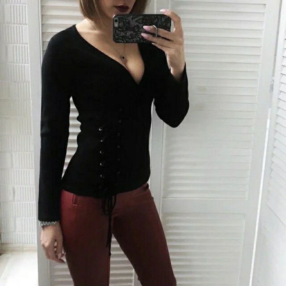 Black Long Sleeve Side Lace Up Top - Picture 4 of 5