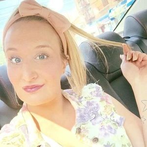 Meet your Posher, Gina