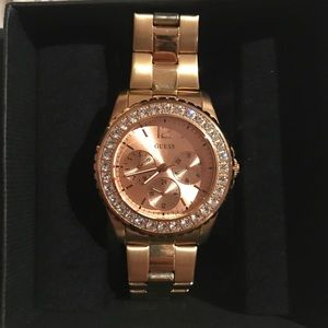 GUESS LUXE ROSEGOLD WATCH