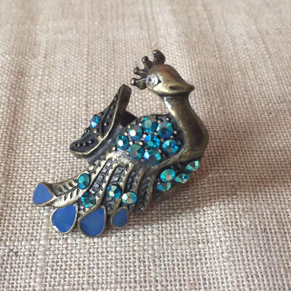 Peacock ring