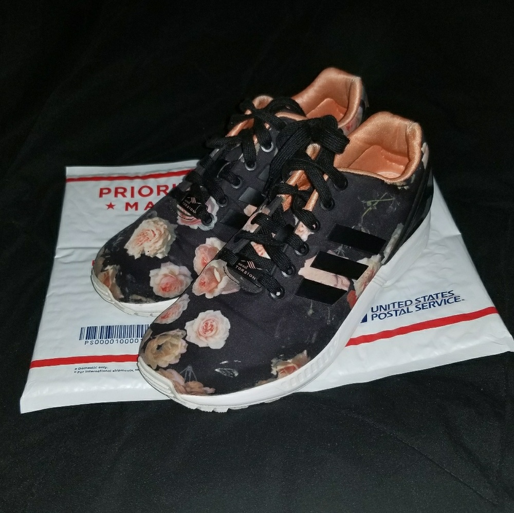 Adidas Flux Floral (Peach Roses) Size 7 US Womens