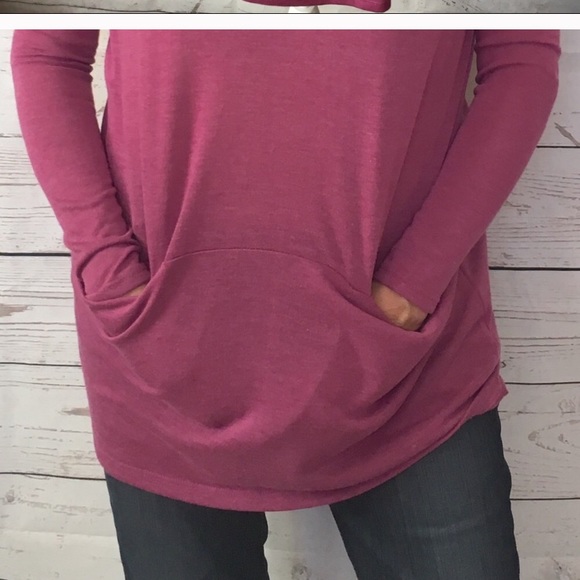 Oversized long sleeve Top - Picture 3 of 3