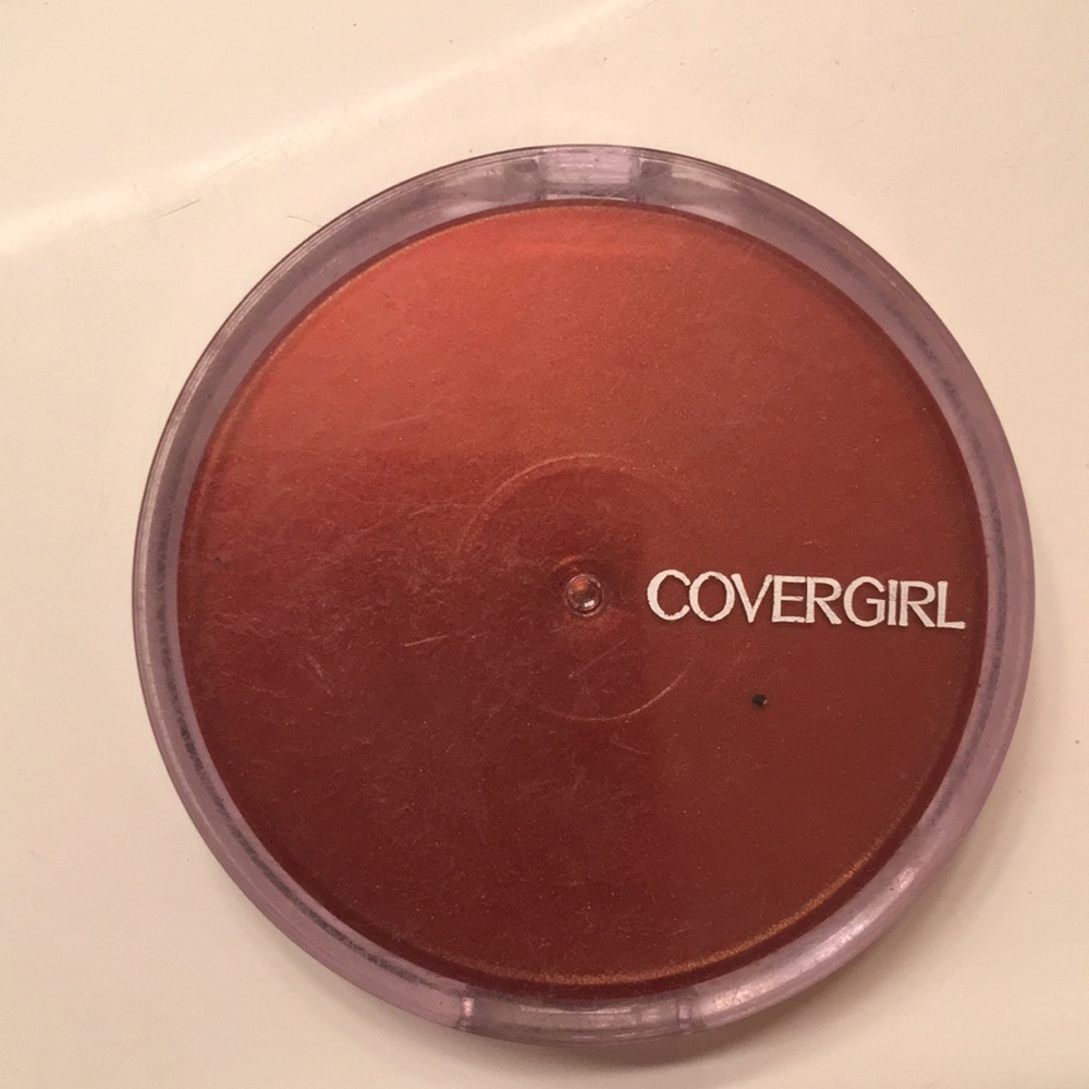 Pressed powder
